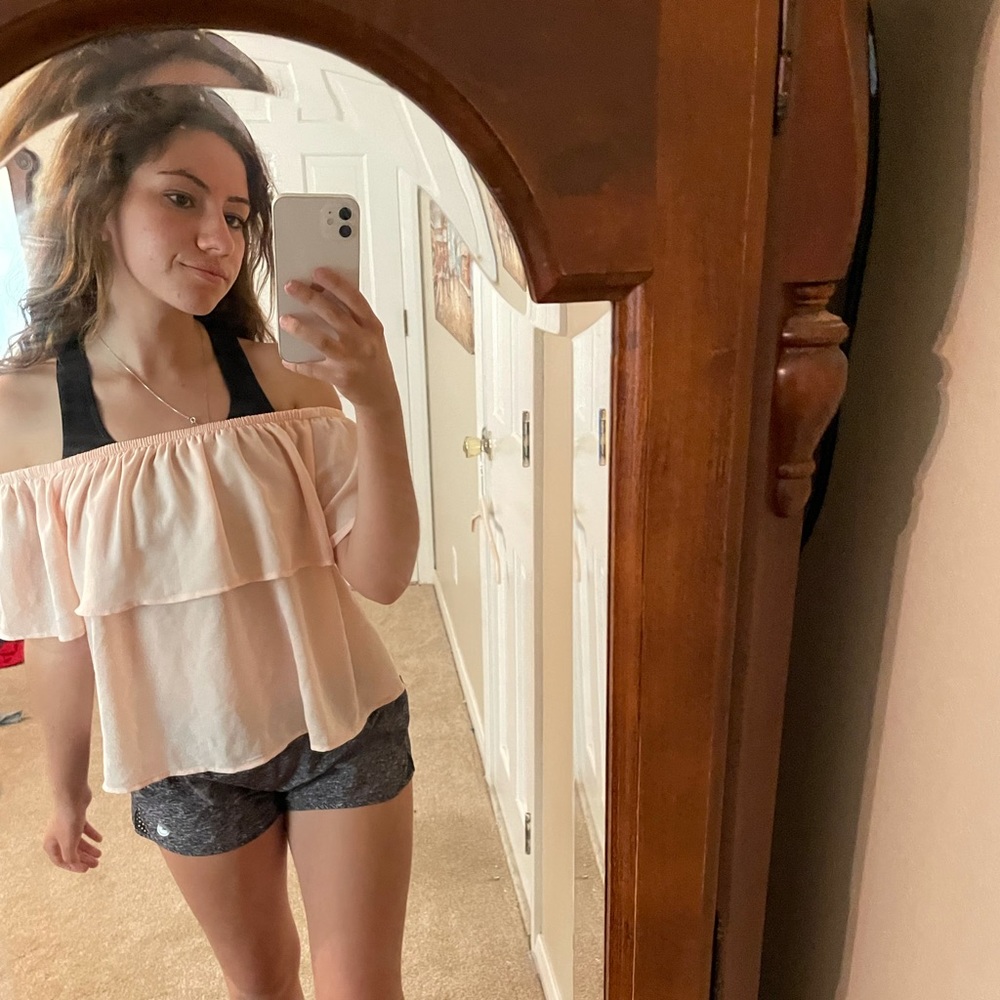 On or off the shoulder light pink top